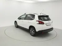 Usado Peugeot 2008 Style 82 CV (60 kW) 2018 Blanco SUV