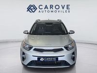 Usado Kia Stonic 100 CV (73 kW) 2022 Gris / plata SUV