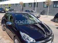 Usado Peugeot 208 Roland Garros 100 CV (73 kW) 2018 Azul Utilitario