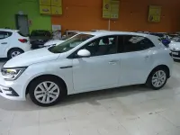 Usado Renault Mégane II Equilibre 115 CV (84 kW) 2023 Blanco Berlina