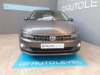 Usado VW Polo Advance 95 CV (69 kW) 2020 Gris Berlina