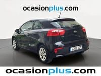 Usado Kia Rio 84 CV (61 kW) 2015 Negro Utilitario