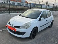Usado Renault Clio II Authentique 70 CV (51 kW) 2008 Blanco Berlina