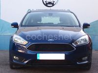 Usado Ford Focus Trend 125 CV (91 kW) 2017 Azul Berlina