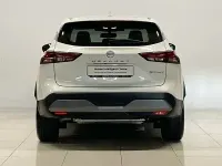 Usado Nissan Qashqai N-Connecta 190 CV (139 kW) 2023 Lunar white (perlada) SUV