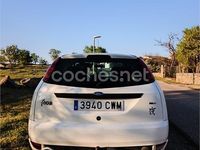 Brugt Ford Focus Trend 100 HK (73 kW) 2004 Hvid Sedan