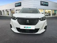 Usado Peugeot 2008 Allure 130 CV (95 kW) 2020 Blanco SUV