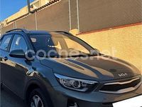 Usado Kia Stonic 84 CV (61 kW) 2022 Verde SUV