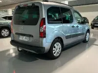 Usado Citroën Berlingo Feel 120 CV (88 kW) 2015 Gris / plata Monovolumen