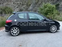 Usado Peugeot 206 GTi 138 CV (101 kW) 2002 Negro Berlina