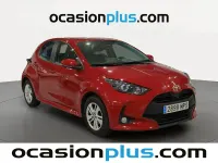 Usado Toyota Yaris Edition 125 CV (91 kW) 2024 Rojo Utilitario