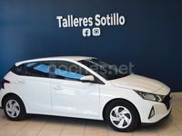 Usado Hyundai i20 100 CV (73 kW) 2021 Blanco Berlina