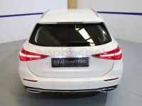 Usado Mercedes C200 163 CV (119 kW) 2022 Blanco Familiar