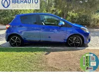 Usado Toyota Yaris 99 CV (72 kW) 2017 Azul Utilitario