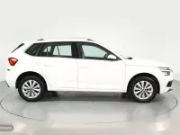 Usado Skoda Kamiq Ambition 110 CV (80 kW) 2021 Blanco SUV