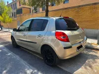 Usado Renault Clio II Authentique 85 CV (62 kW) 2008 Beige Berlina