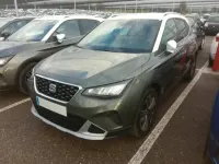 Usado Seat Arona Xperience 115 CV (84 kW) 2025 Gris/plata SUV