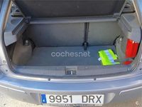 Usado Opel Corsa 70 CV (51 kW) 2005 Gris / plata Berlina