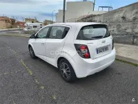 Usado Chevrolet Aveo LTZ 100 CV (73 kW) 2013 Blanco Berlina
