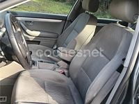 Usado Audi A4 140 CV (102 kW) 2005 Gris / plata Familiar