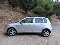 Usado Mazda 2 Sportive 100 CV (73 kW) 2005 Gris / plata Utilitario