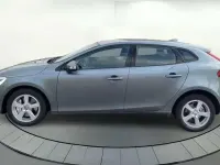 Usado Volvo V40 122 CV (89 kW) 2018 Gris Familiar