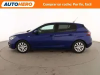 Usado Peugeot 308 Style 131 CV (96 kW) 2019 Azul Berlina