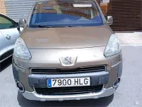 Usado Peugeot Partner Tepee Outdoor 92 CV (67 kW) 2012 Marrón Monovolumen