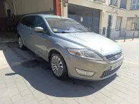 Usado Ford Mondeo Titanium 140 CV (102 kW) 2007 Gris / plata Familiar