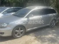 Usado Toyota Avensis Executive 177 CV (130 kW) 2007 Beige Familiar