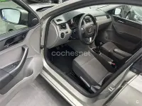 Usado Seat Toledo Style 105 CV (77 kW) 2013 Beige Utilitario