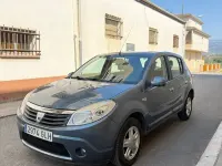Usado Dacia Sandero Ambiance 75 CV (55 kW) 2009 Azul Berlina