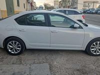 Usado Skoda Octavia Ambition 116 CV (85 kW) 2018 Blanco Utilitario