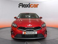 Usado Kia Ceed 100 CV (73 kW) 2021 Granate Utilitario