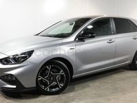 Usado Hyundai i30 N Line 120 CV (88 kW) 2023 Gris / plata Berlina