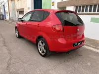 Usado Seat Altea Style 140 CV (102 kW) 2011 Rojo Monovolumen