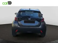 Usado Toyota Yaris Business Edition 116 CV (85 kW) 2021 Gris Utilitario