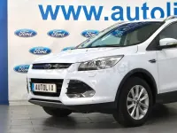 Usado Ford Kuga Business Edition 150 CV (110 kW) 2016 Blanco SUV
