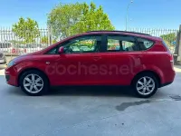 Usado Seat Altea XL Reference 105 CV (77 kW) 2011 Rojo Monovolumen