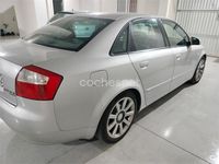 Usado Audi A4 180 CV (132 kW) 2002 Gris / plata Berlina