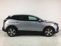 Usado Peugeot 3008 Allure 131 CV (96 kW) 2024 Gris SUV