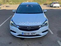 Usado Opel Astra Excellence 150 CV (110 kW) 2018 Blanco Familiar