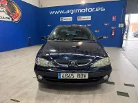 Usado Renault Mégane Authentique 65 CV (47 kW) 2001 Azul Berlina