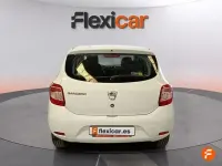 Usado Dacia Sandero Ambiance 75 CV (55 kW) 2016 Blanco