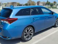 Usado Toyota Auris 111 CV (81 kW) 2016 Azul Familiar