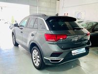 Usado VW T-Roc Advance 115 CV (84 kW) 2021 Gris SUV
