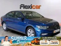Usado VW Passat Business 120 CV (88 kW) 2020 Azul Berlina