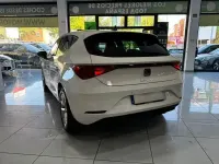 Usado Seat Leon Style 115 CV (84 kW) 2021 Blanco Berlina