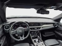 Usado Alfa Romeo Stelvio Veloce 210 CV (154 kW) 2023 Gris / plata SUV