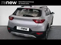 Usado Kia Stonic 100 CV (73 kW) 2024 Gris SUV